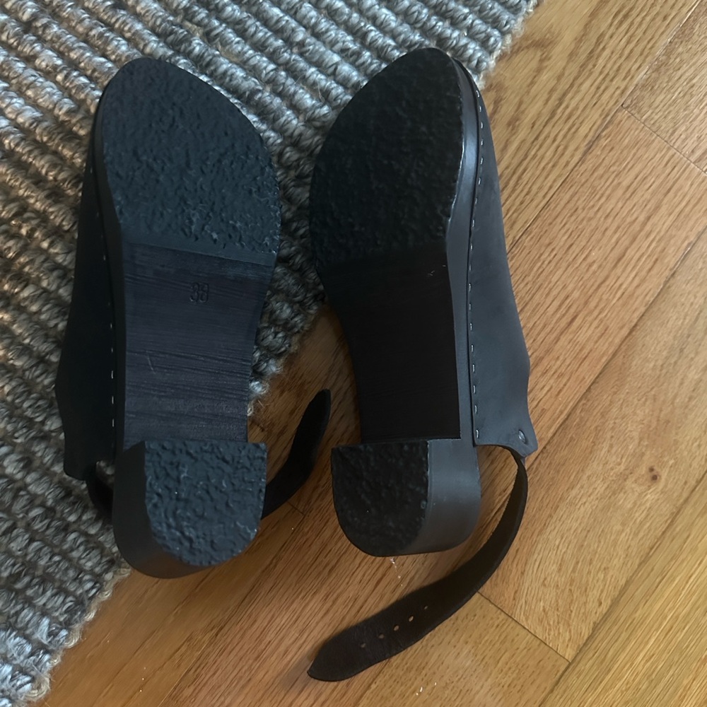 Bryr Daphne block heel clog - Picture 6 of 6